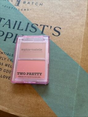 Sophia + Mabelle Two Pretty Cream and Satin Blush Duo in strawberry sorbet 6g